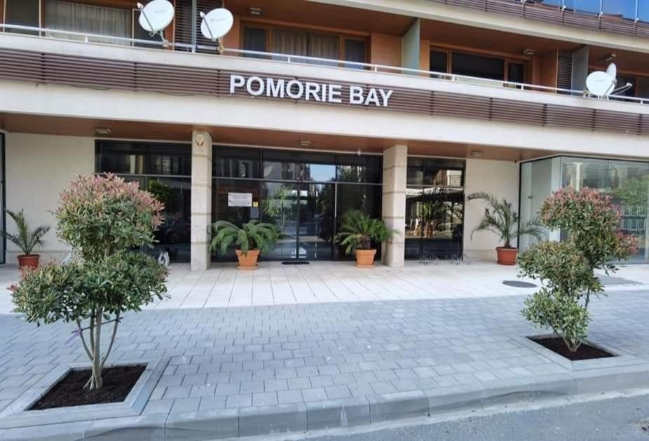 Студио-"Ziko" Pomorie Exteriör bild